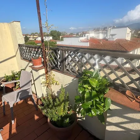 Small Penthouse With A Terrace 아파트 *